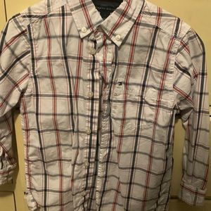 Tommy Hilfiger long sleeve button down size 5 kids.